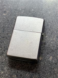 ZIPPO LIGHTER ZIPPO D 12 BRADFORD PA MADE IN U.S.A. Good | Buya